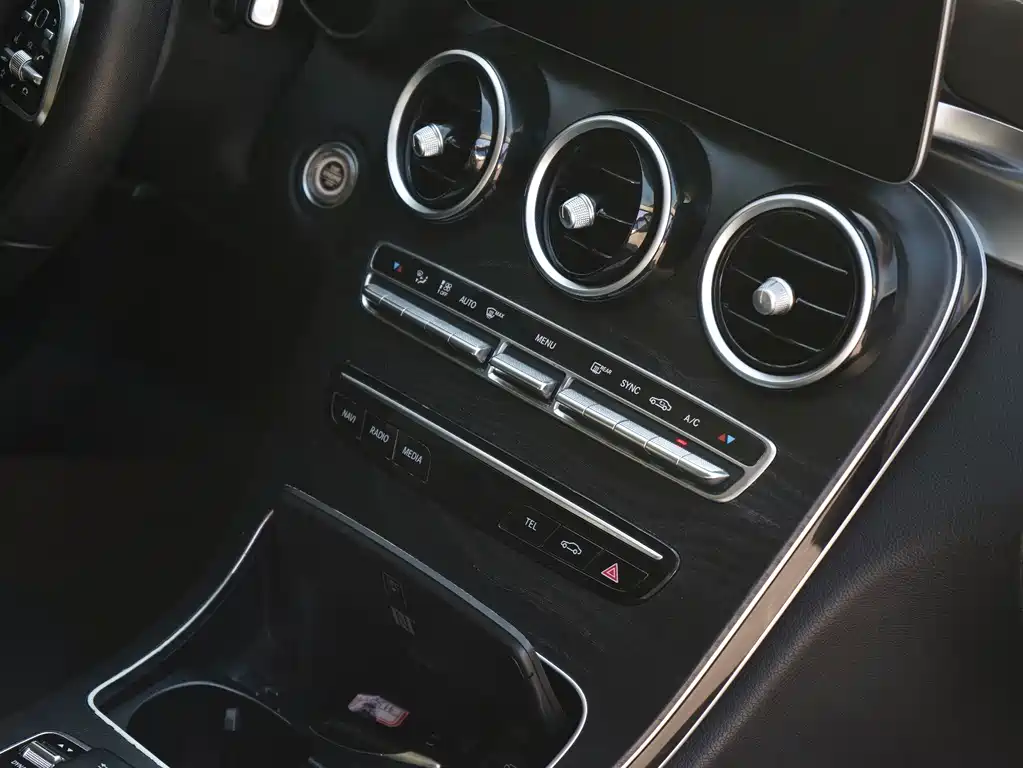 Mercedes-Benz C-Class — миниатюра 17