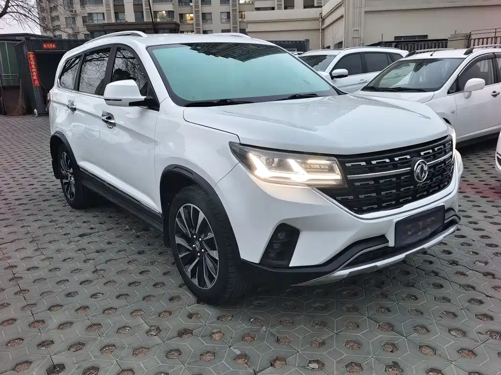 Dongfeng T5L 2019 1.5T CVT Luxury 7 мест