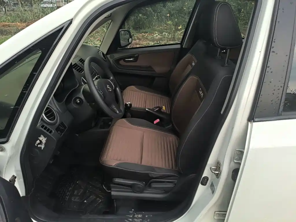 Suzuki SX4 — миниатюра 15