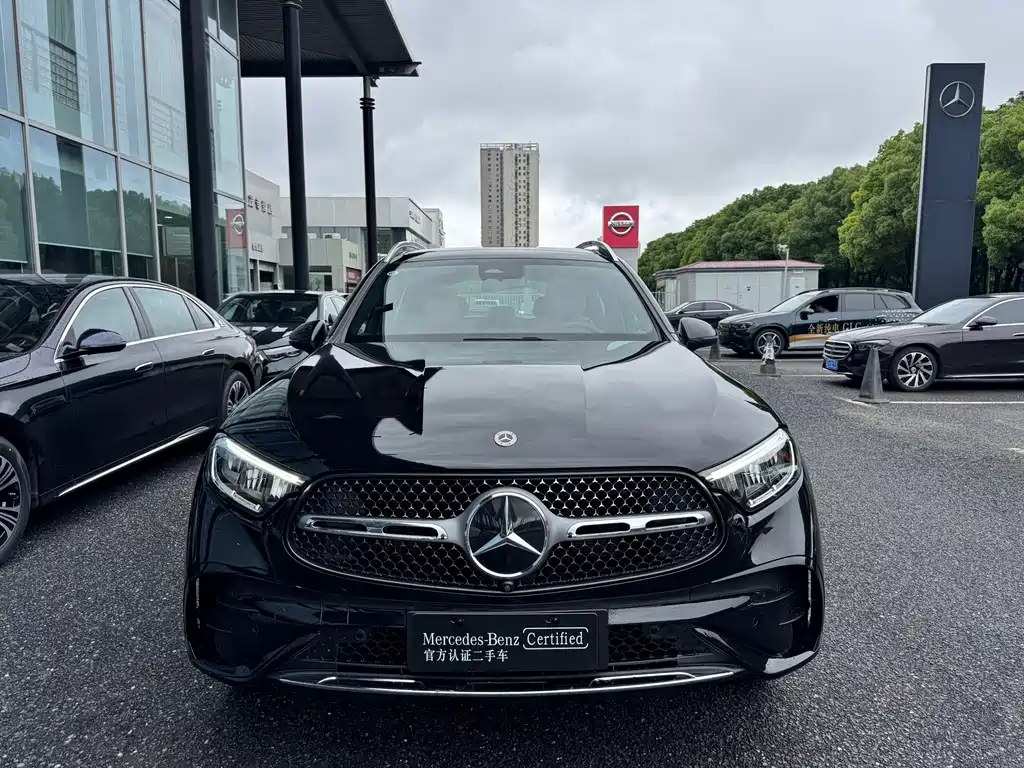 Mercedes-Benz GLC 2025 350 e L 4MATIC