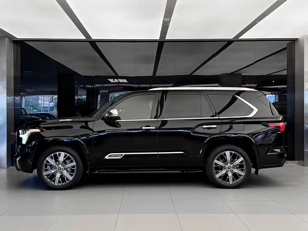 Toyota Sequoia — миниатюра 3