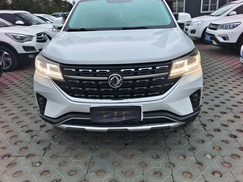 Dongfeng T5L 2019 1.5T CVT Luxury 7 мест