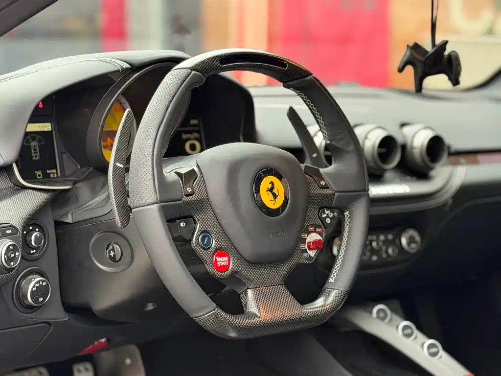 Ferrari F12berlinetta 2013 6.3L
