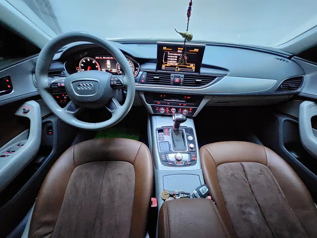 Audi A6L 2012 30 FSI Comfort