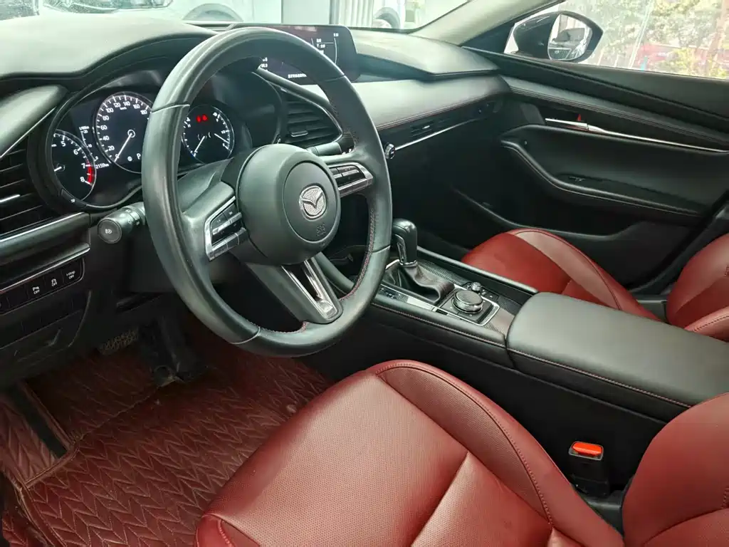 MAZDA  3 ANGKESAILA