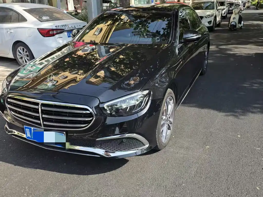 Mercedes-Benz E-Class 2021