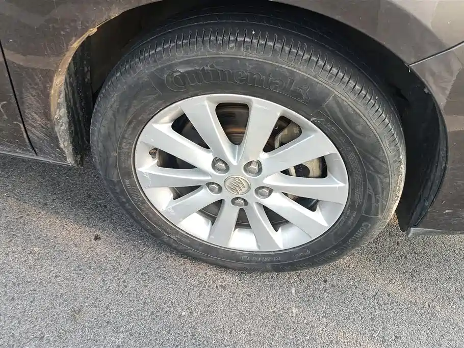 Buick GL8 2015 2.4L Luxury Premium