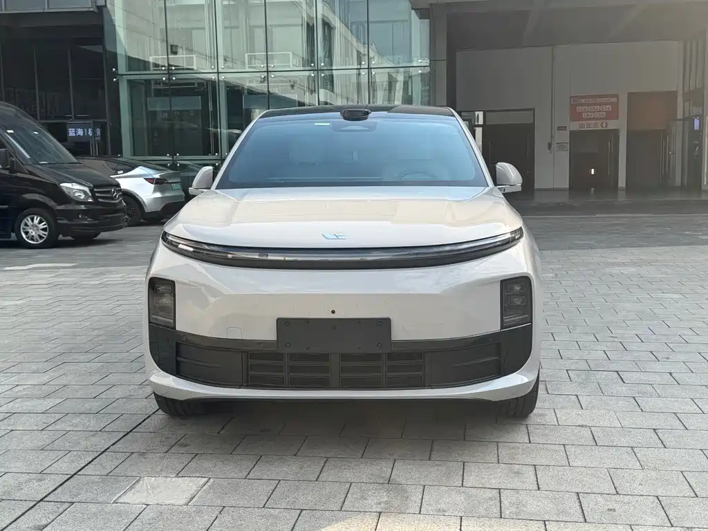 Li Auto Li L6 — миниатюра 2