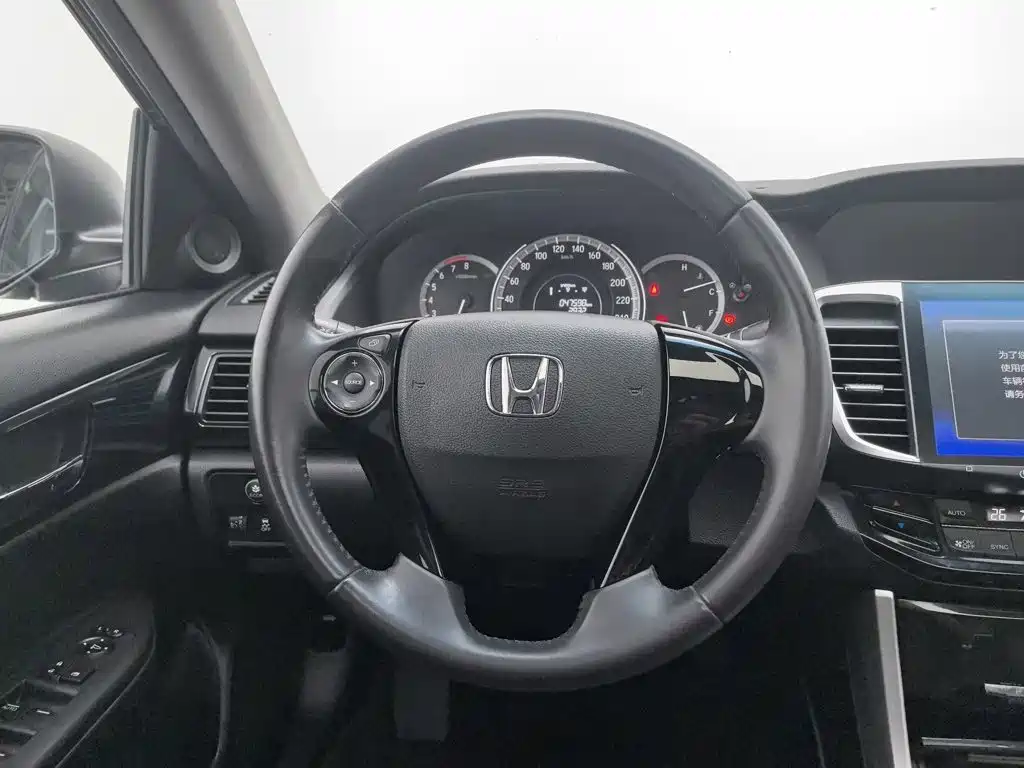Honda Accord — миниатюра 11