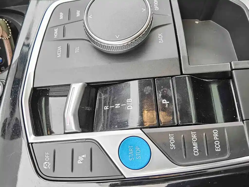 BMW i3 — миниатюра 9