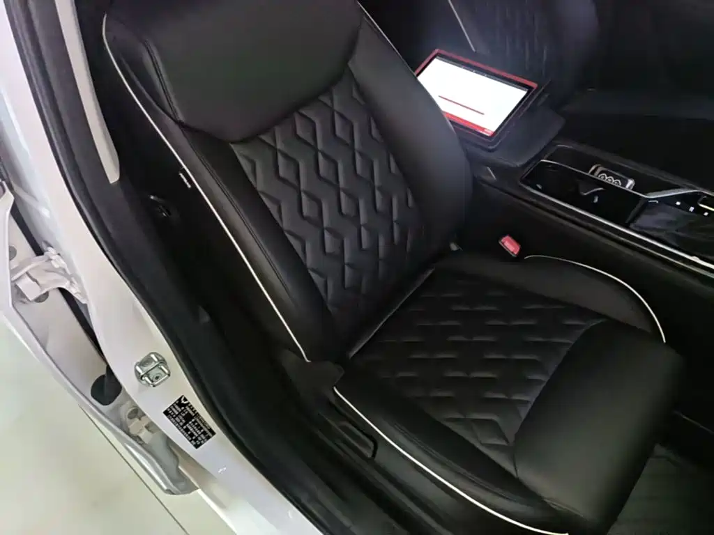 Wuling Jiachen — миниатюра 25