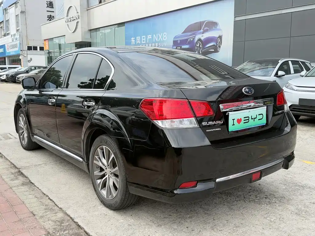 Subaru Legacy — миниатюра 9
