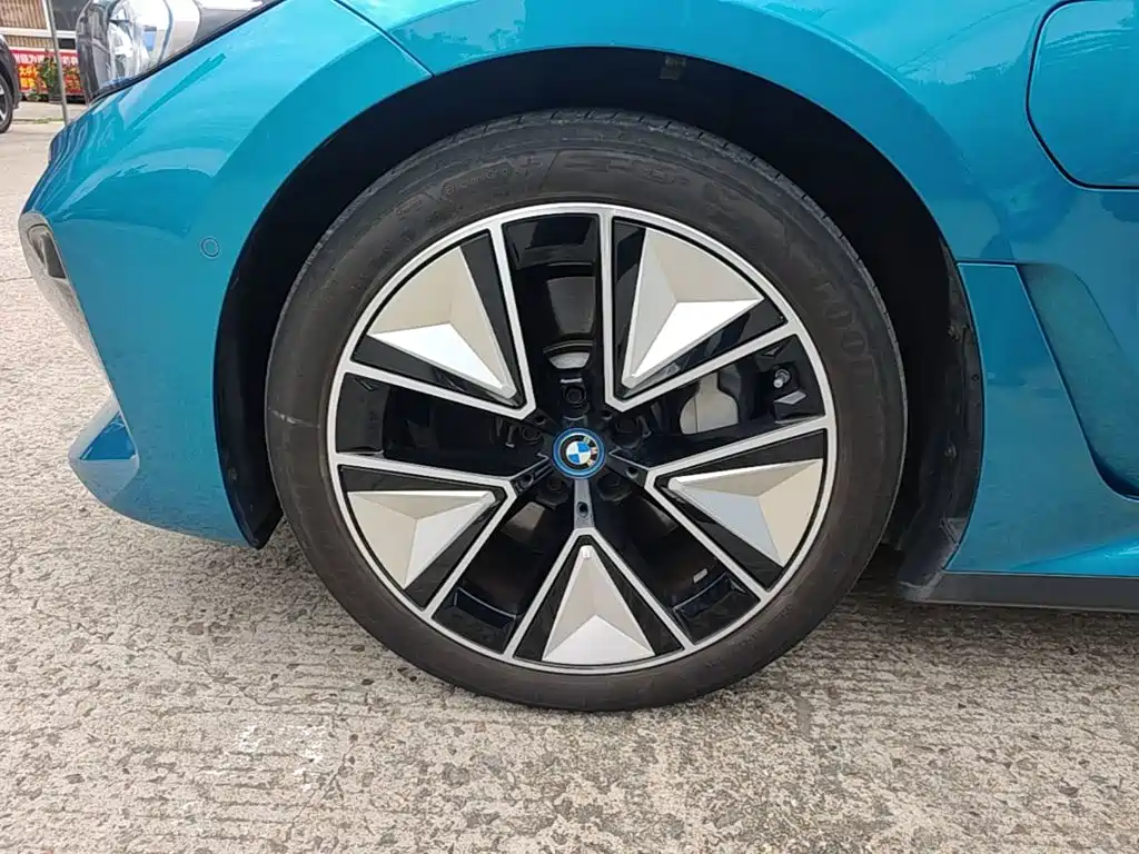 BMW i3 — миниатюра 23