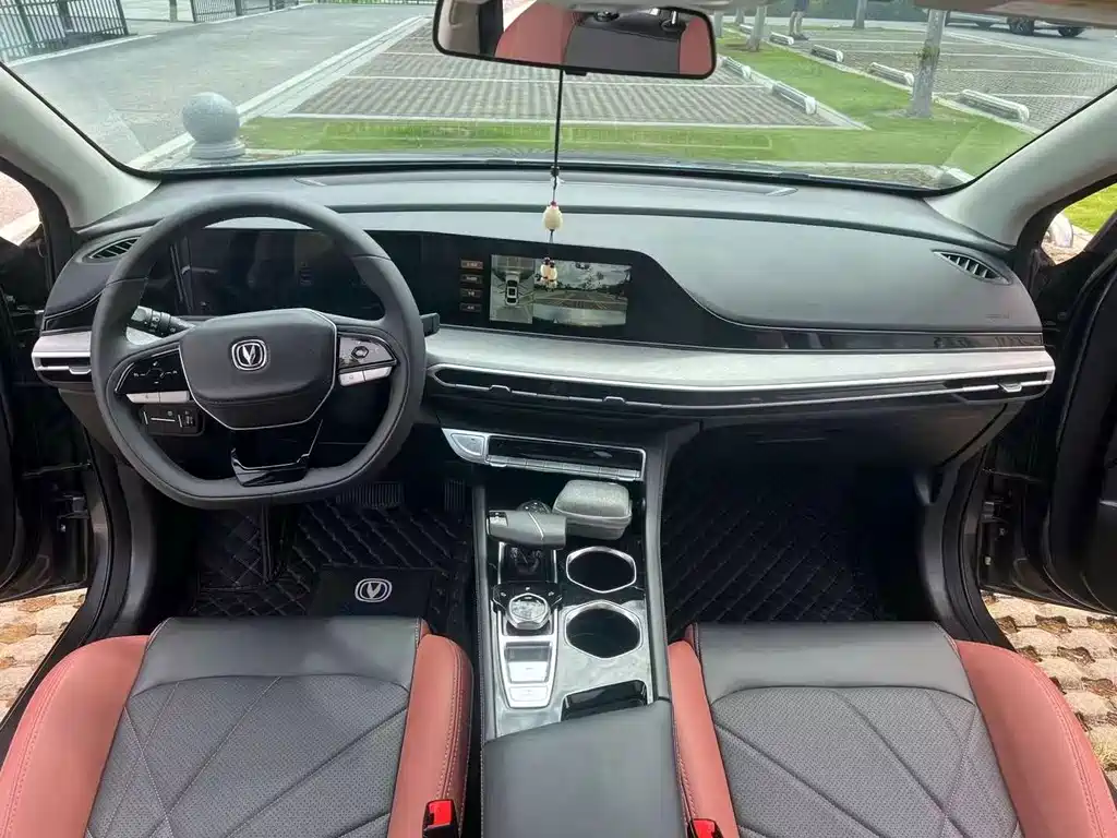 Changan Eado — миниатюра 5