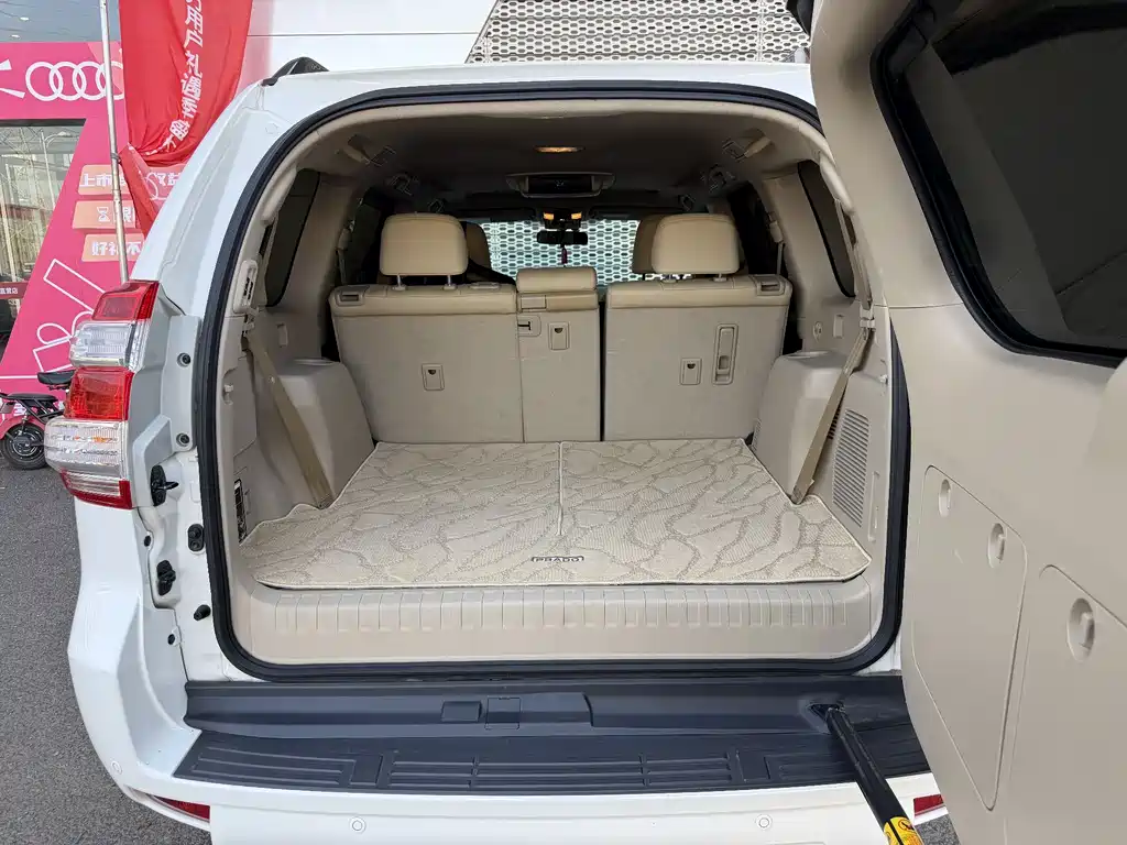 Toyota Land Cruiser Prado 2014 4.0L AT TX-L NAVI