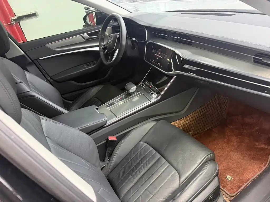 Audi A6L — миниатюра 12