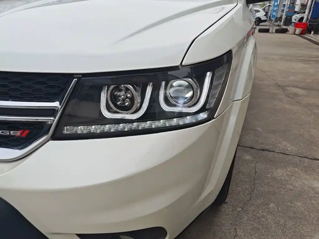 Dodge Journey — миниатюра 24