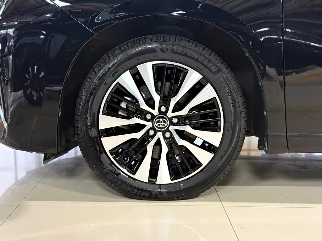 Toyota Alphard — фотографии объявления, Фото 28