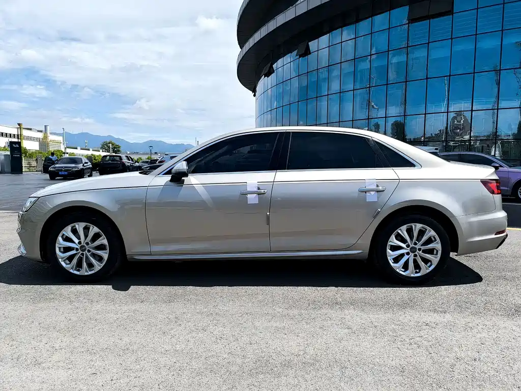Audi A4L — миниатюра 28