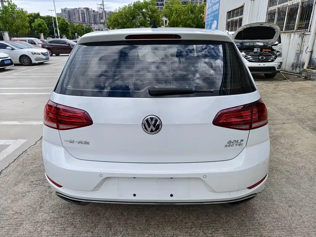 Volkswagen Golf — миниатюра 5