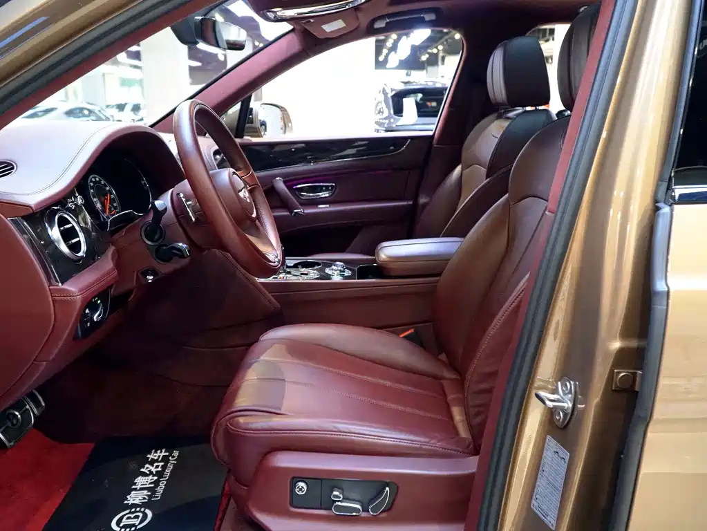 Bentley Bentayga — фотографии объявления, Фото 12