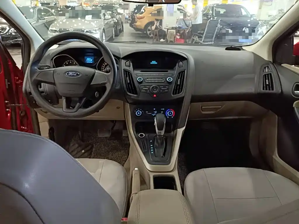 Ford Focus — миниатюра 10