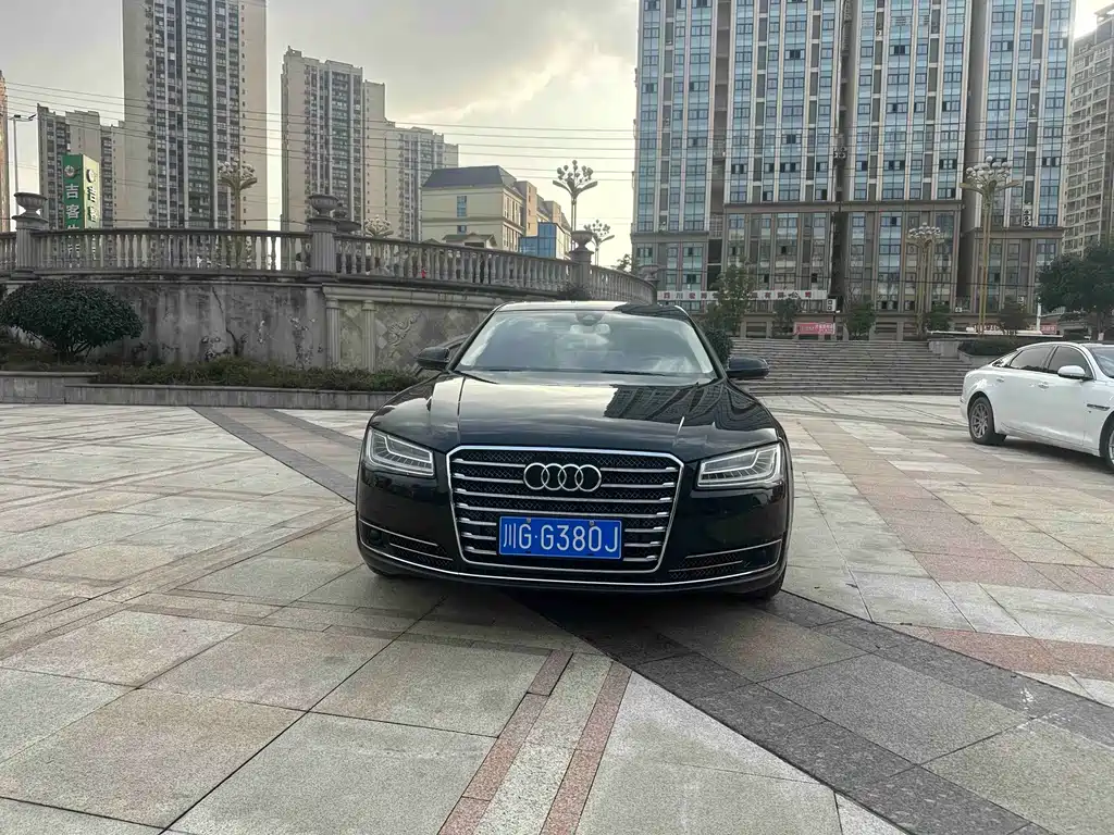 Audi A8 — миниатюра 2