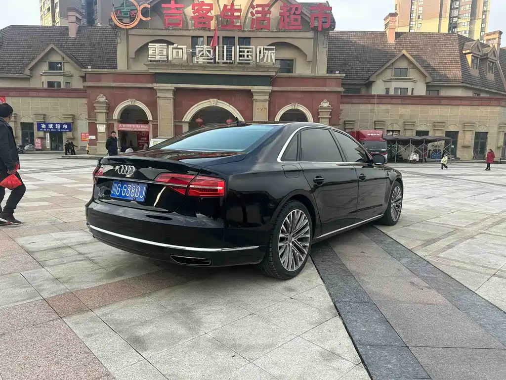 Audi A8 — миниатюра 8