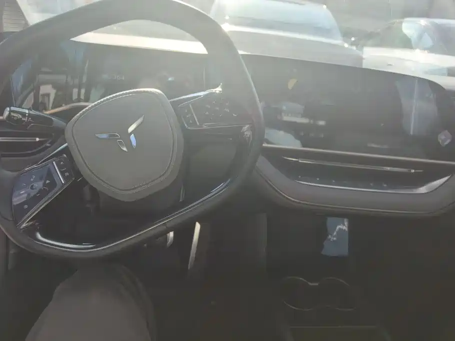 Hongqi Hongqi EH7 — миниатюра 12