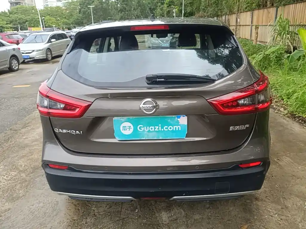 Nissan Qashqai — миниатюра 6