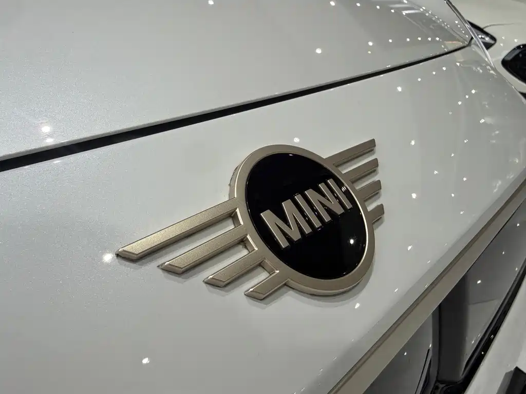MINI MINI COOPER EV — миниатюра 12