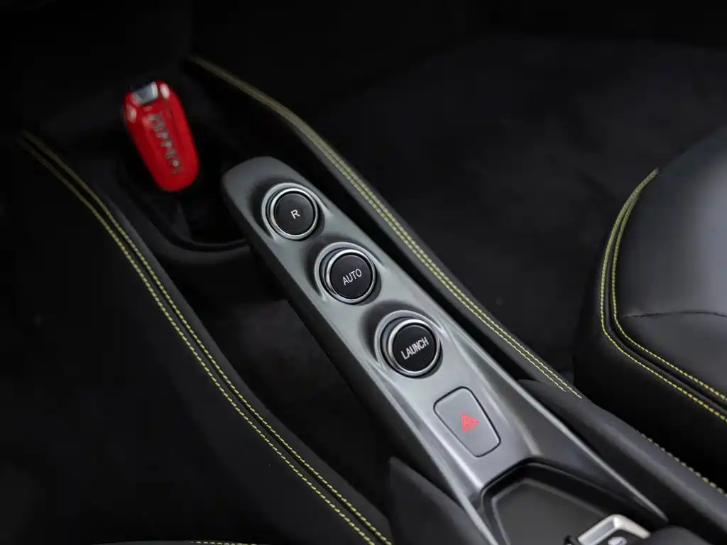 Ferrari F8 — миниатюра 14