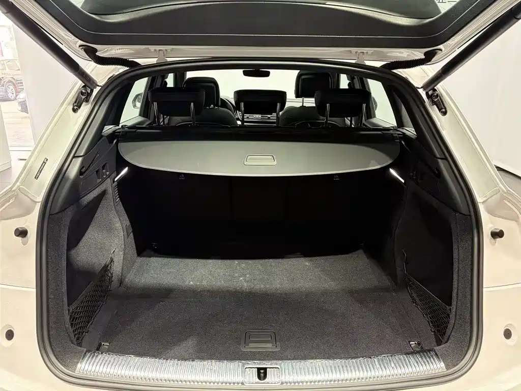 Audi Q5L 2023 40T Luxury