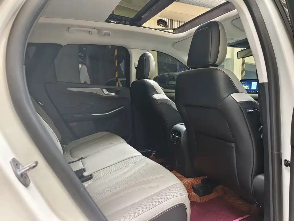 Ford Escape — миниатюра 13