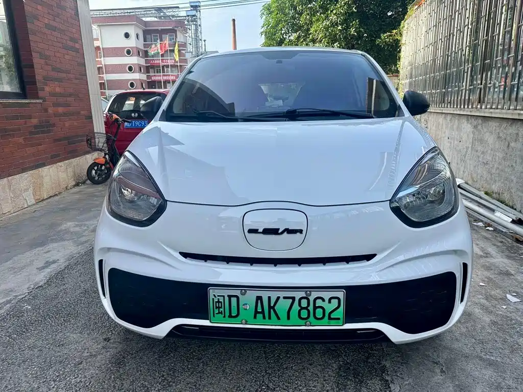 Roewe Clever — миниатюра 2