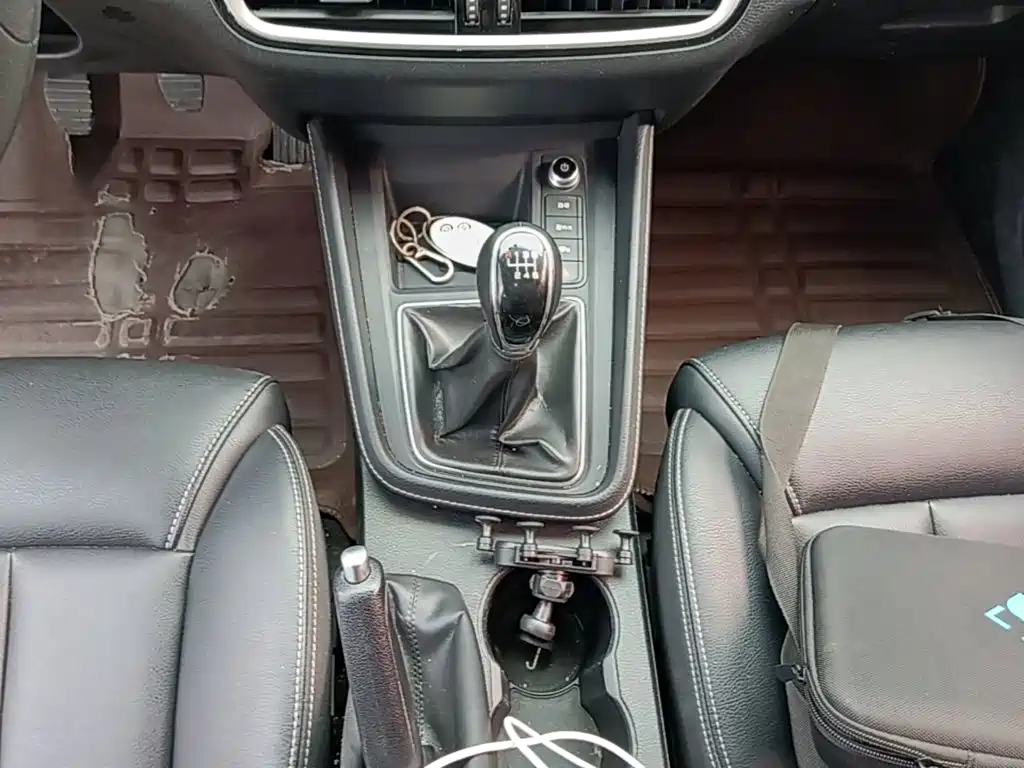BYD MAX — миниатюра 14
