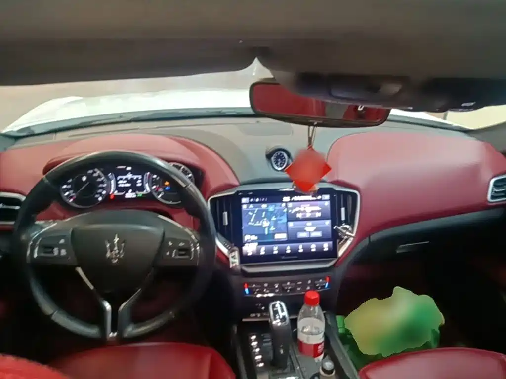 Maserati Ghibli — миниатюра 10
