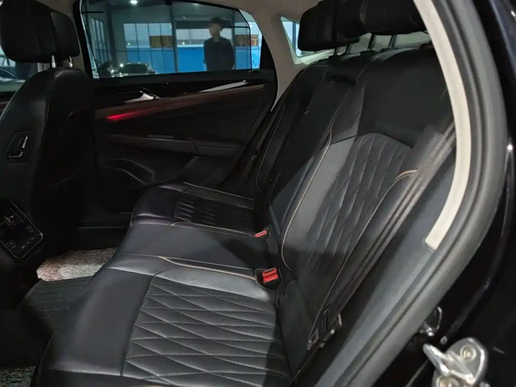 Volkswagen Passat — миниатюра 17