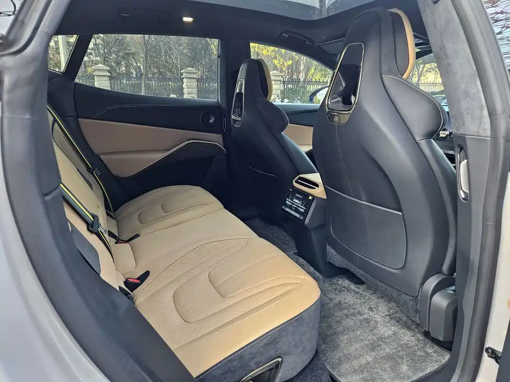 LOTUS SPORTS CAR ELETRE