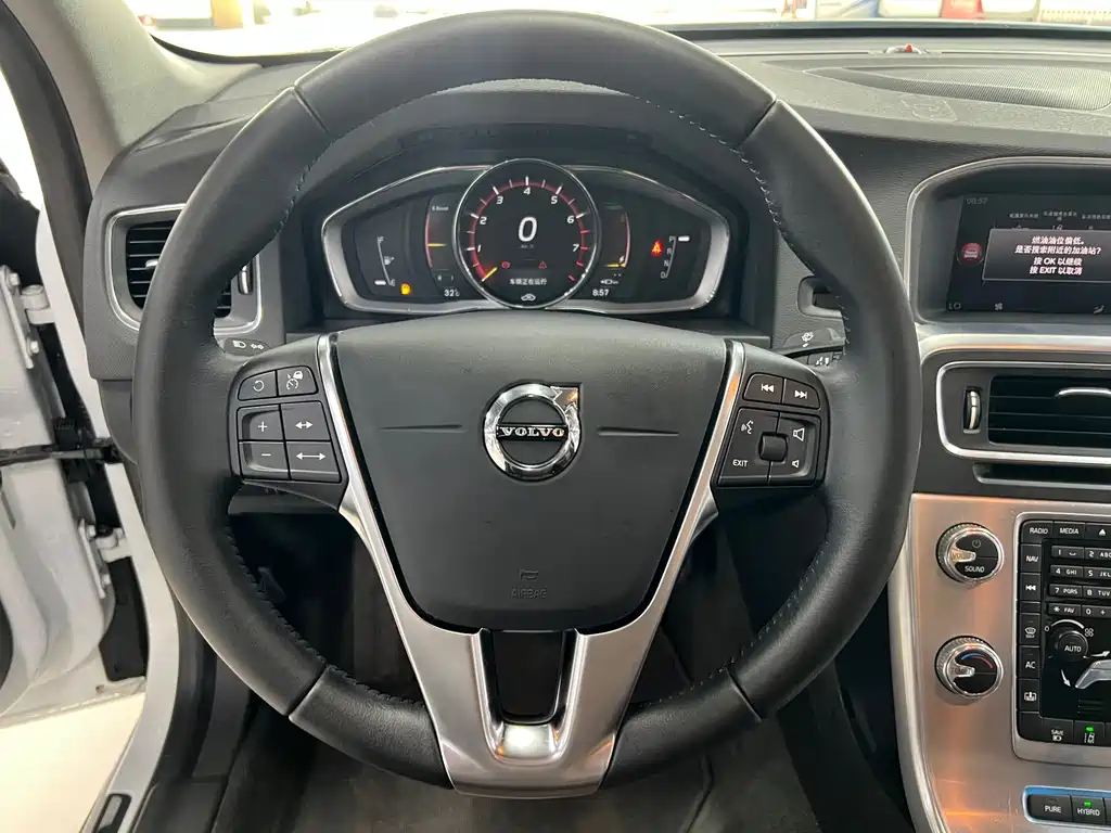 Volvo S60 PHEV — миниатюра 14