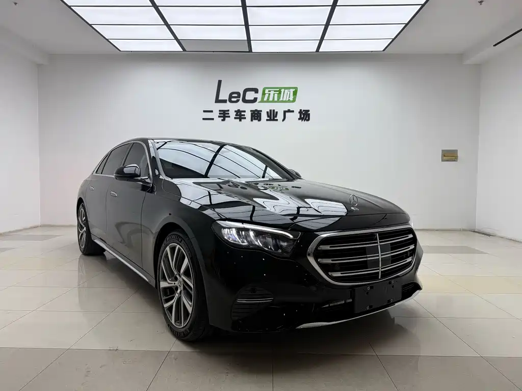 Mercedes-Benz E-Class — миниатюра 4
