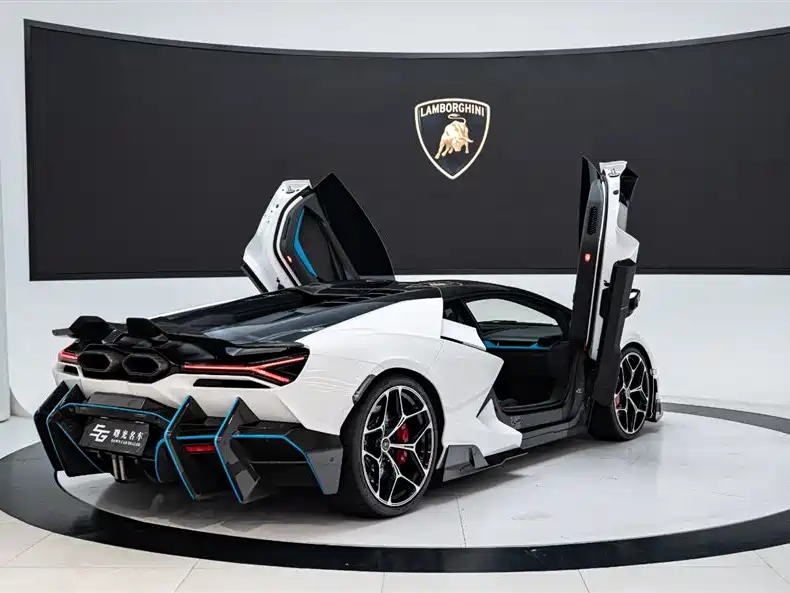 Lamborghini Revuelto 2023 6.5L PHEV Standard