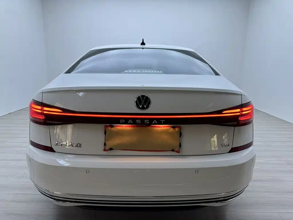Volkswagen Passat — миниатюра 4