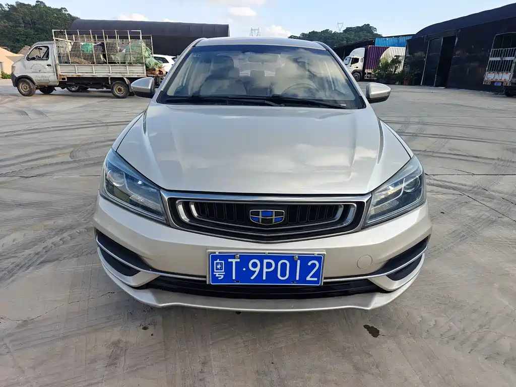 Geely Emgrand - фото 2