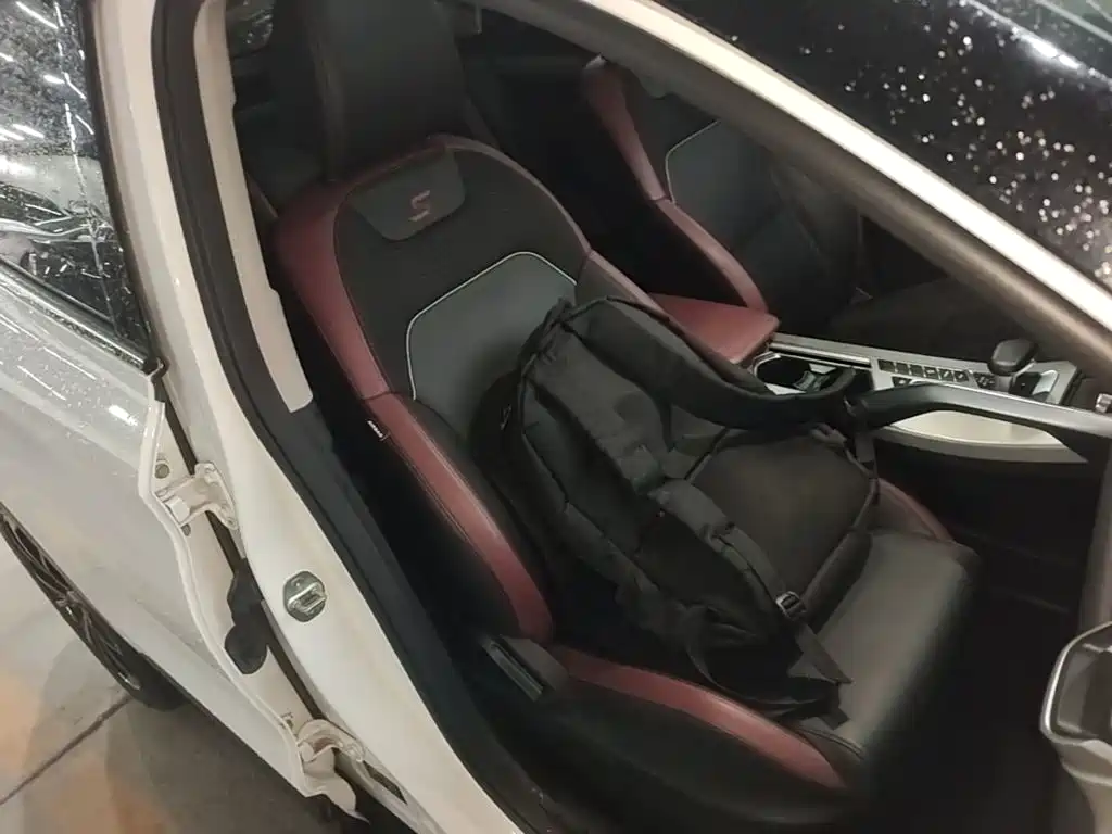 Geely Binyue — миниатюра 25