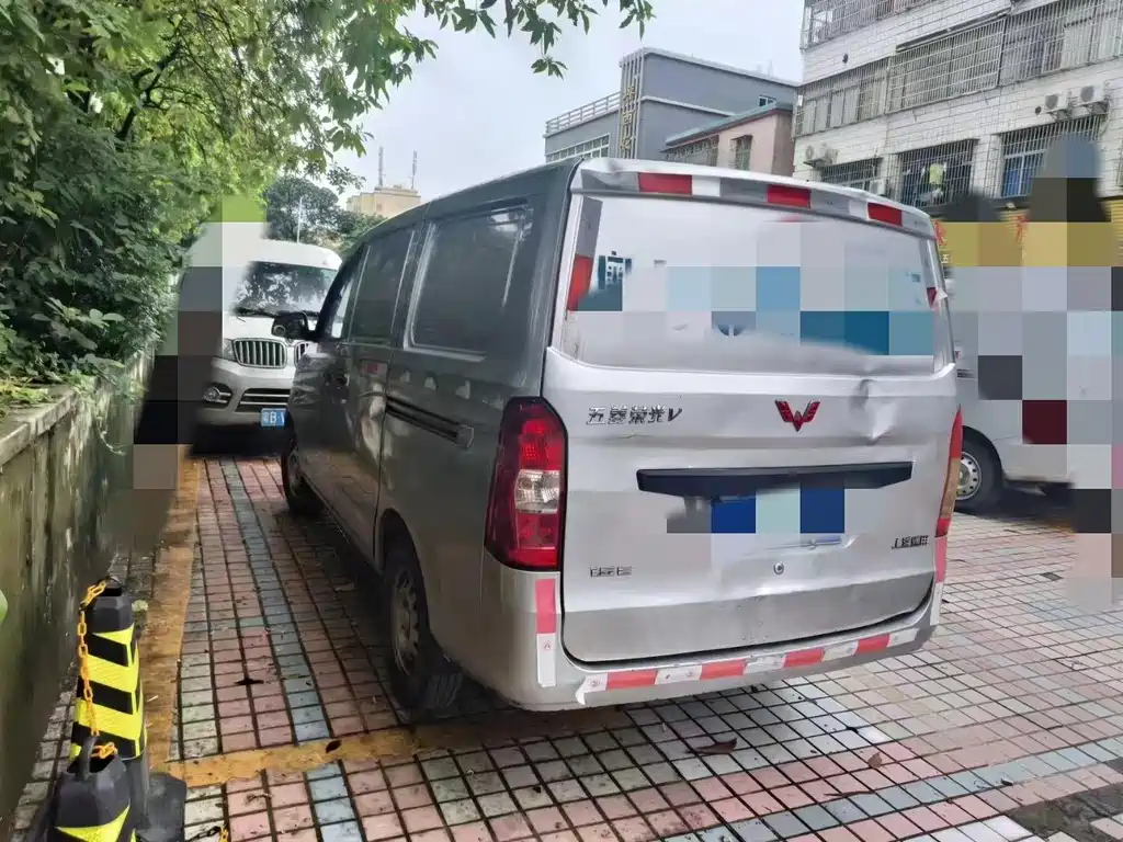WULING WULING RONGGUANG V