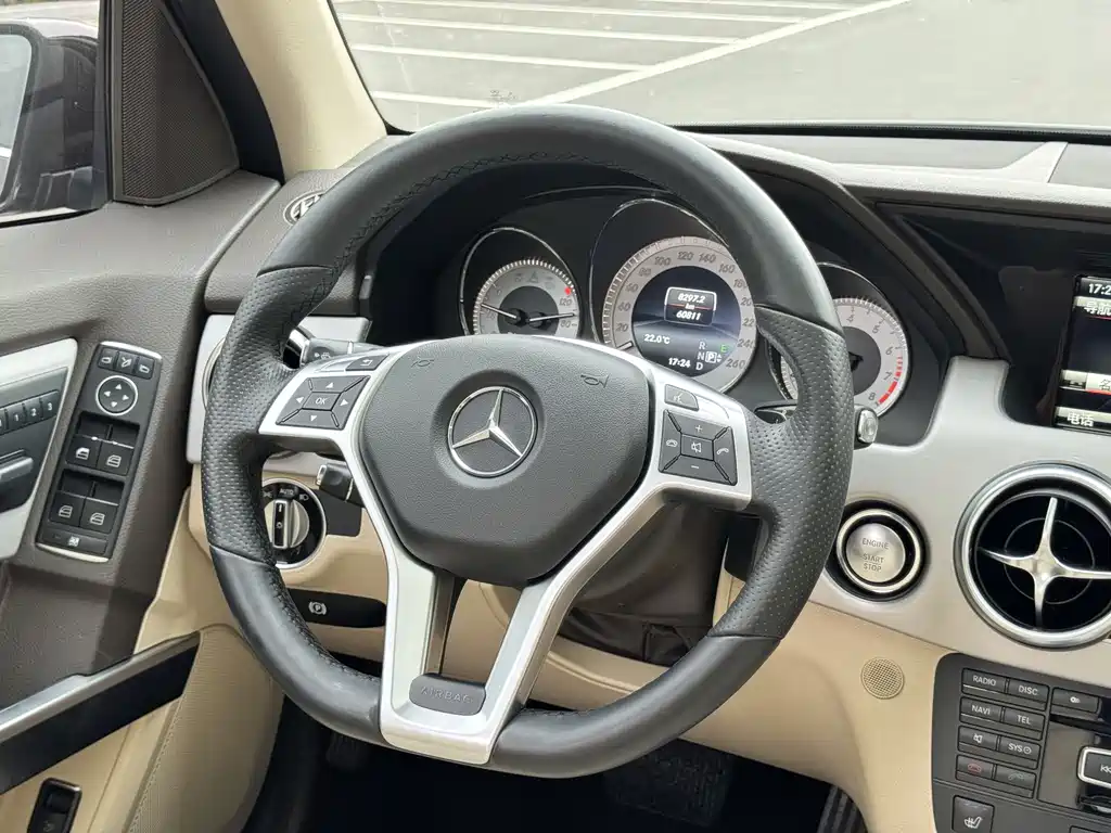 Mercedes-Benz GLK 2015 GLK 300 4MATIC Fashion