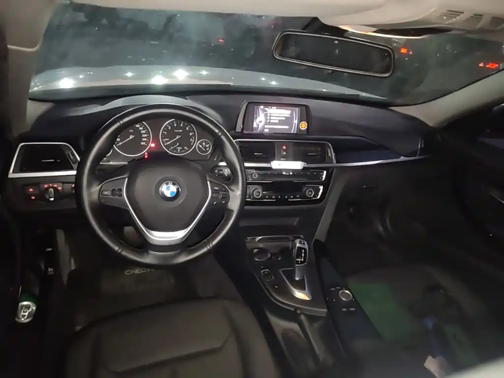 BMW 3 Series — миниатюра 14