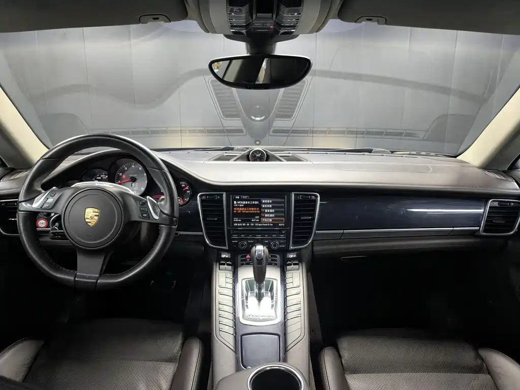 Porsche Panamera 2010 Panamera S 4.8L