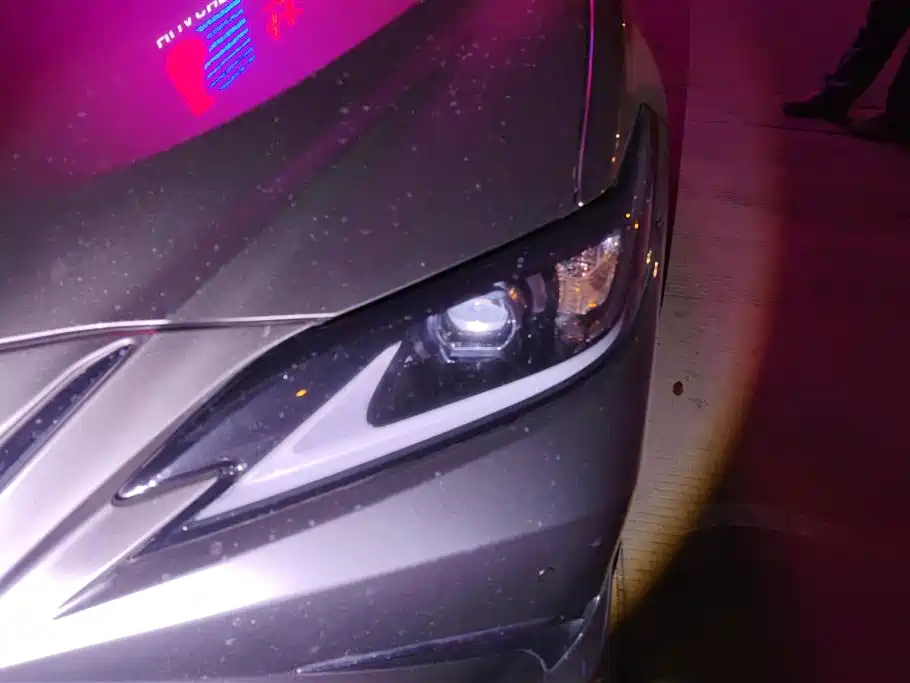 Lexus ES 2022 200